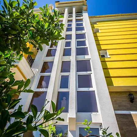 Hotel Luxor